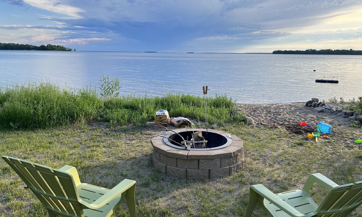 Walker House | Cozy Lake Front Home with private beach on Leech