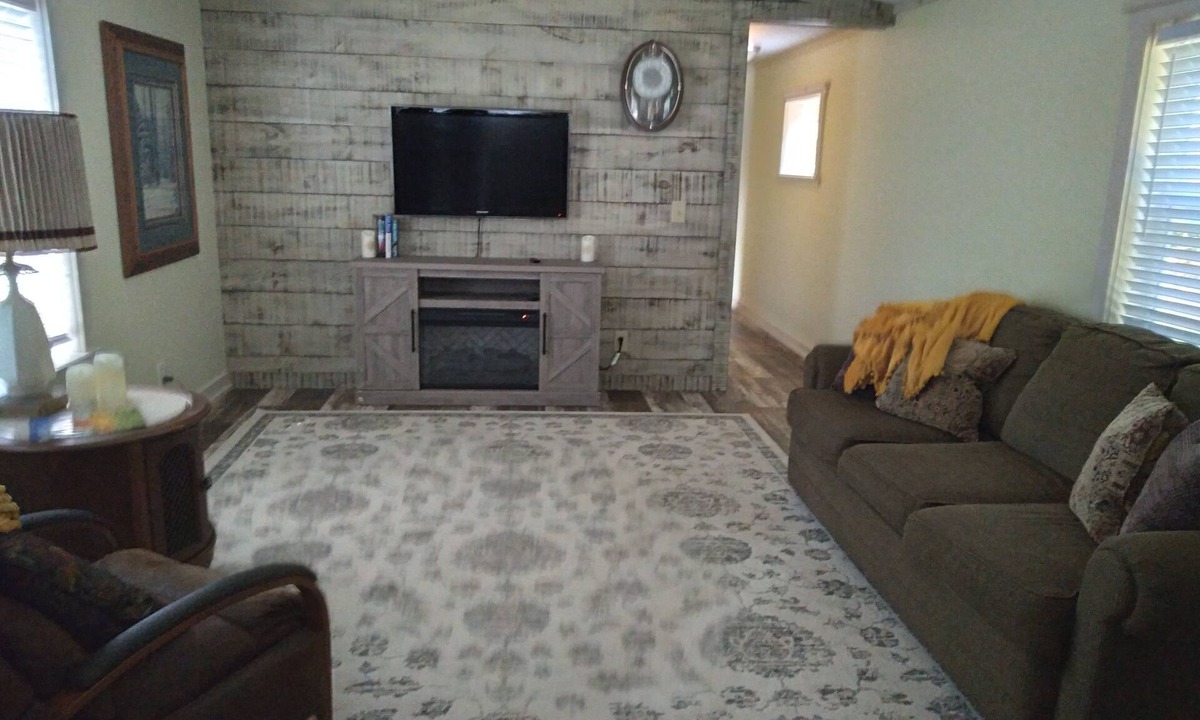 St Germain House | Cozy nestled in quiet neighborhood. On snowmobile and ATV trail.