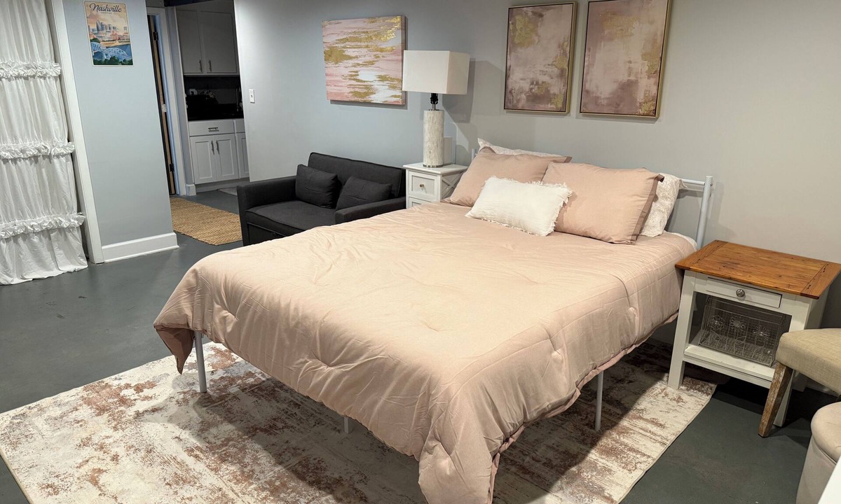 Madison House | Cozy North Nashville Nest - 1 BR/1BA + Kitchen