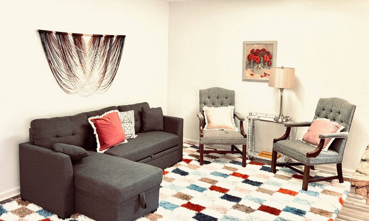 Akron Apartment | Cozy Portage Lakes Hideaway