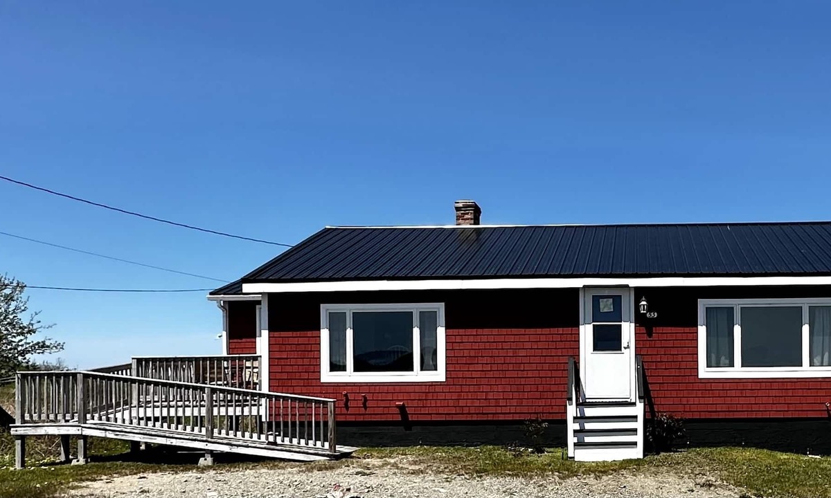 Jonesport House | Cozy ranch home situated off the main road overlooking Moosabec Reach.