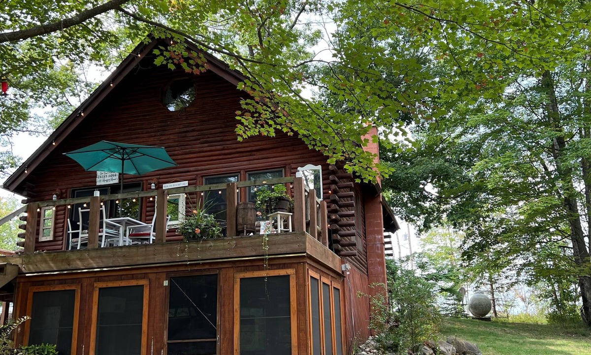 Merritt Cabin | Cozy Riverfront Cabin steps away from National Forest trails