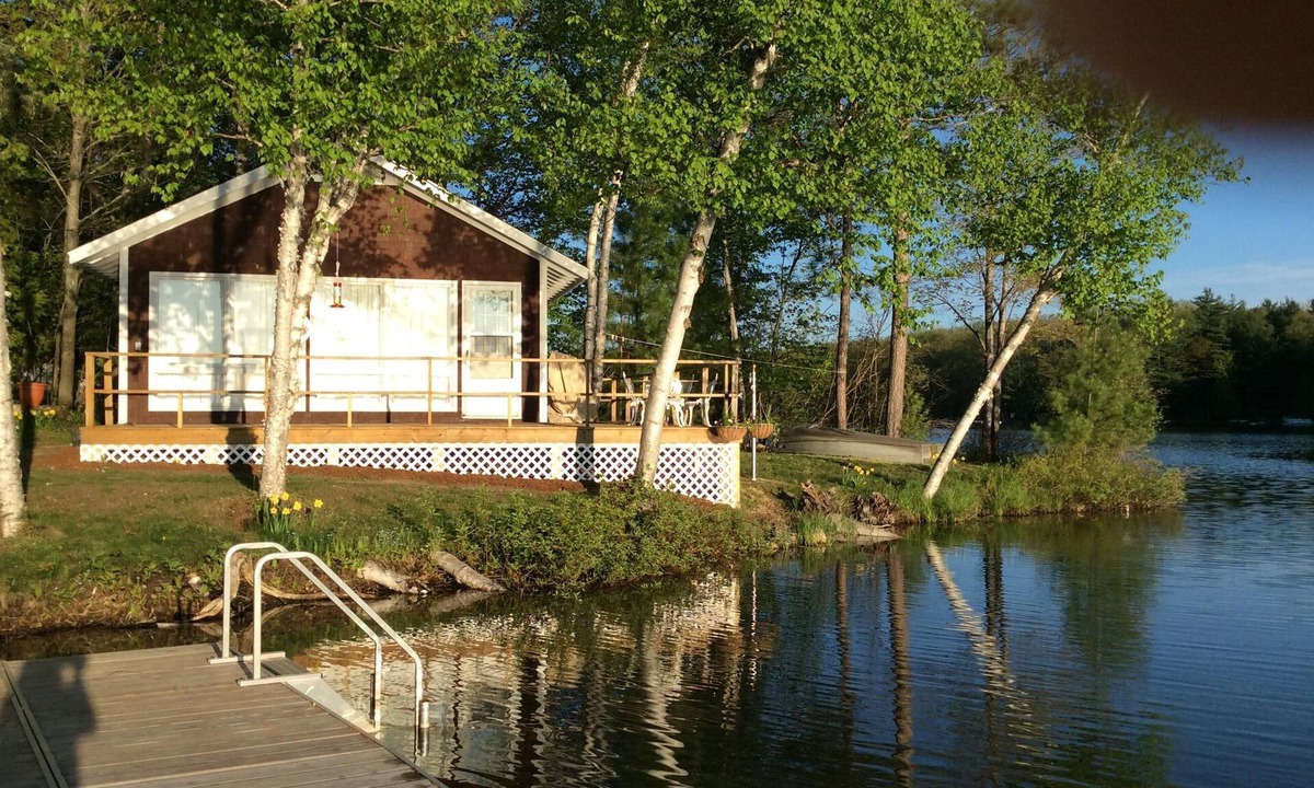 Mayfield Cottage | COZY SPIDER LAKE COTTAGE Traverse City 15 min. STR2019-0014.