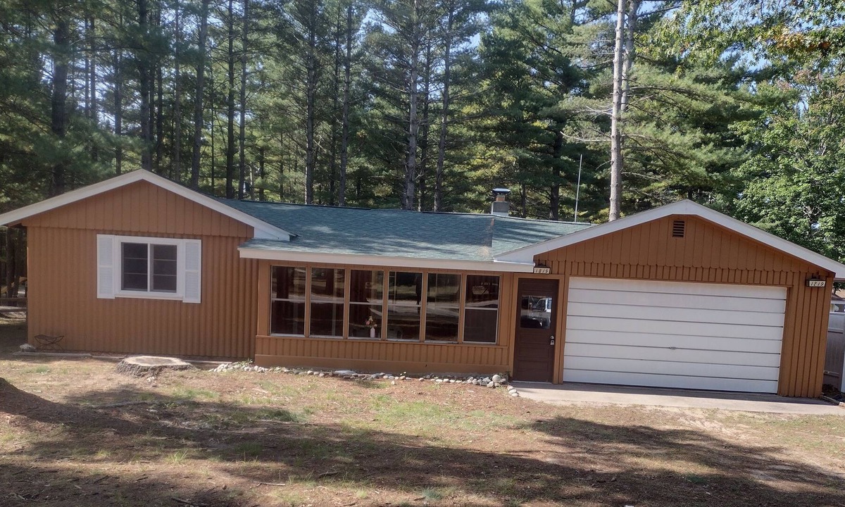 St. Helen House | Cozy St Helen lodge.