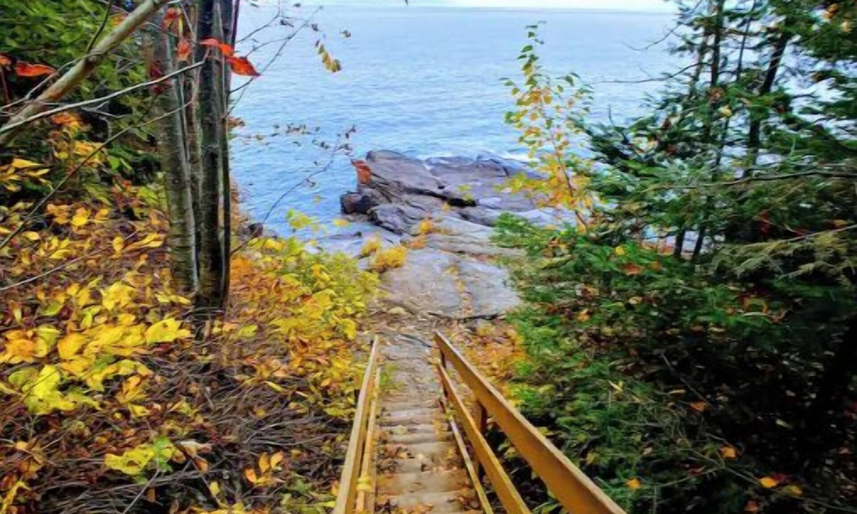 Tofte Condo | Cozy Timber Trails on Lake Superior