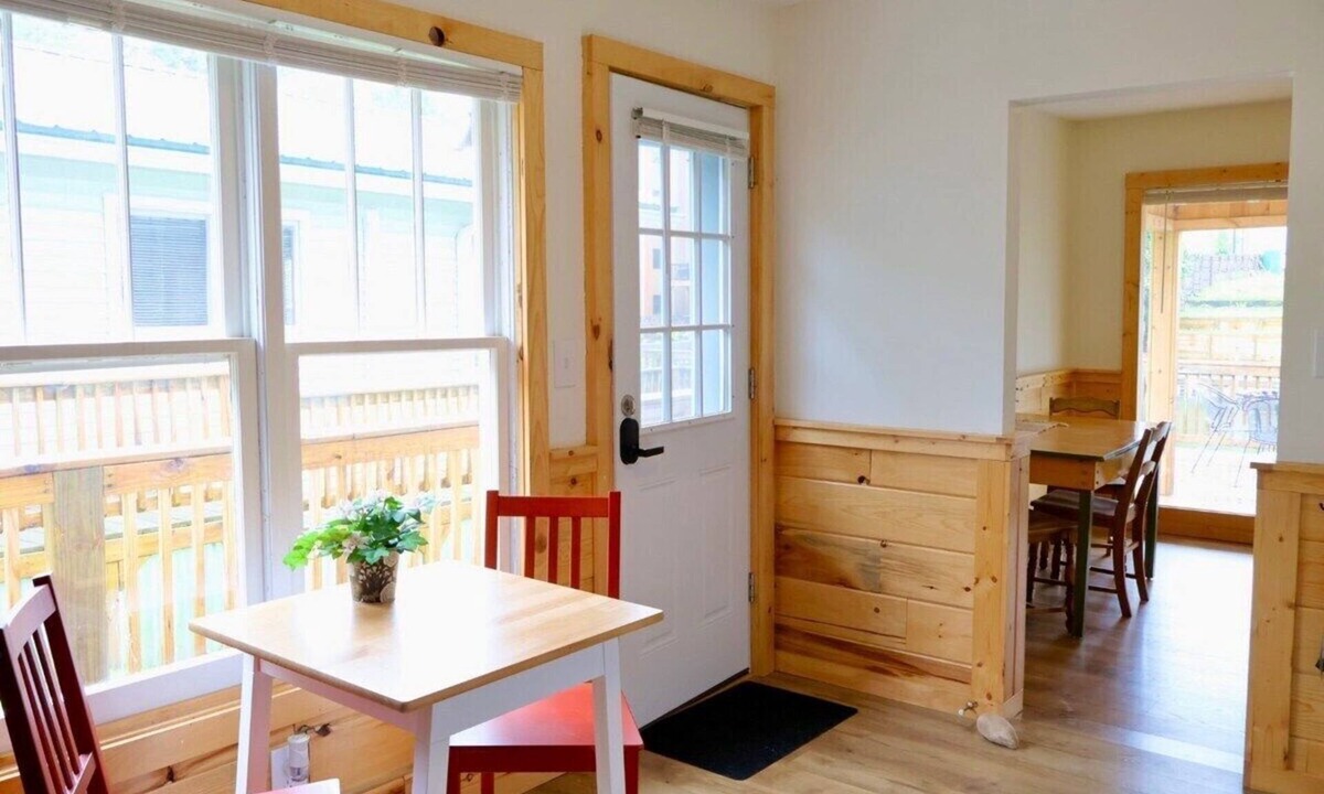 Indian River Cabin | Cozy Waterfront Retreat | Steps from Indian River