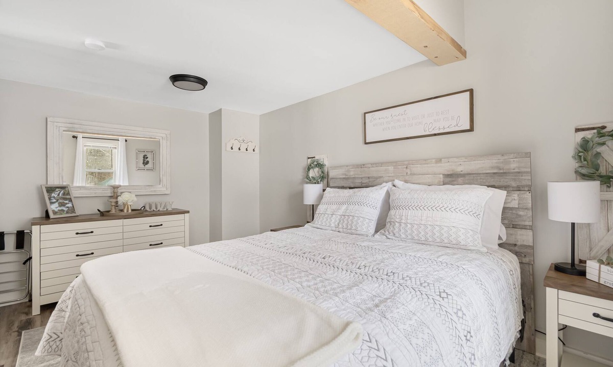 Albany House | Cozy White Mountains Basecamp Near North Conway
