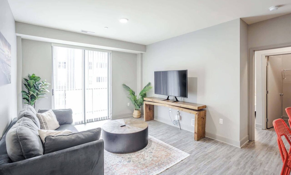 Central Business District Apartment | CozySuites at the Banks gym, pool 15