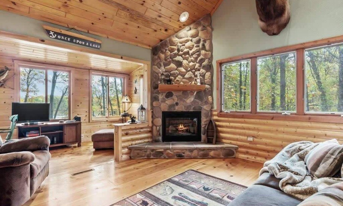 Crosslake Cabin | Crosslake Winter Cabin | Rock Lake Ice Fishing