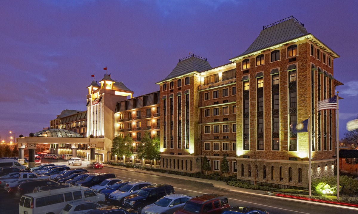 Fairgrounds Hotel | Crowne Plaza Louisville Airport Expo Center, an IHG Hotel
