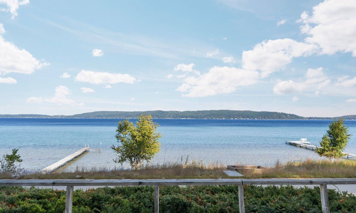 Frankfort Cottage | Crystal Lake Retreat w/Private Waterfront & Beach