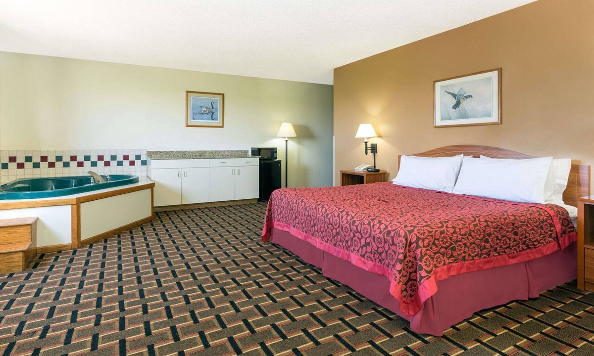 Paxton Hotel | Days Inn by Wyndham Paxton