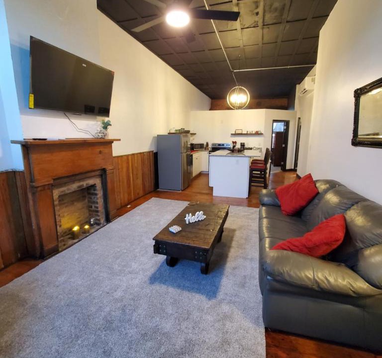 Vevay Apartment | Delaney's Saloon Fully Equipped, Furnished, And Pet Friendly Close to The Ark, Creation Museum, and Kat Von Ds Tulip Field