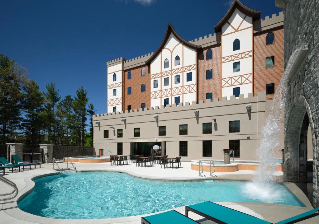 Wisconsin Dells Hotel | Dellshire Resort