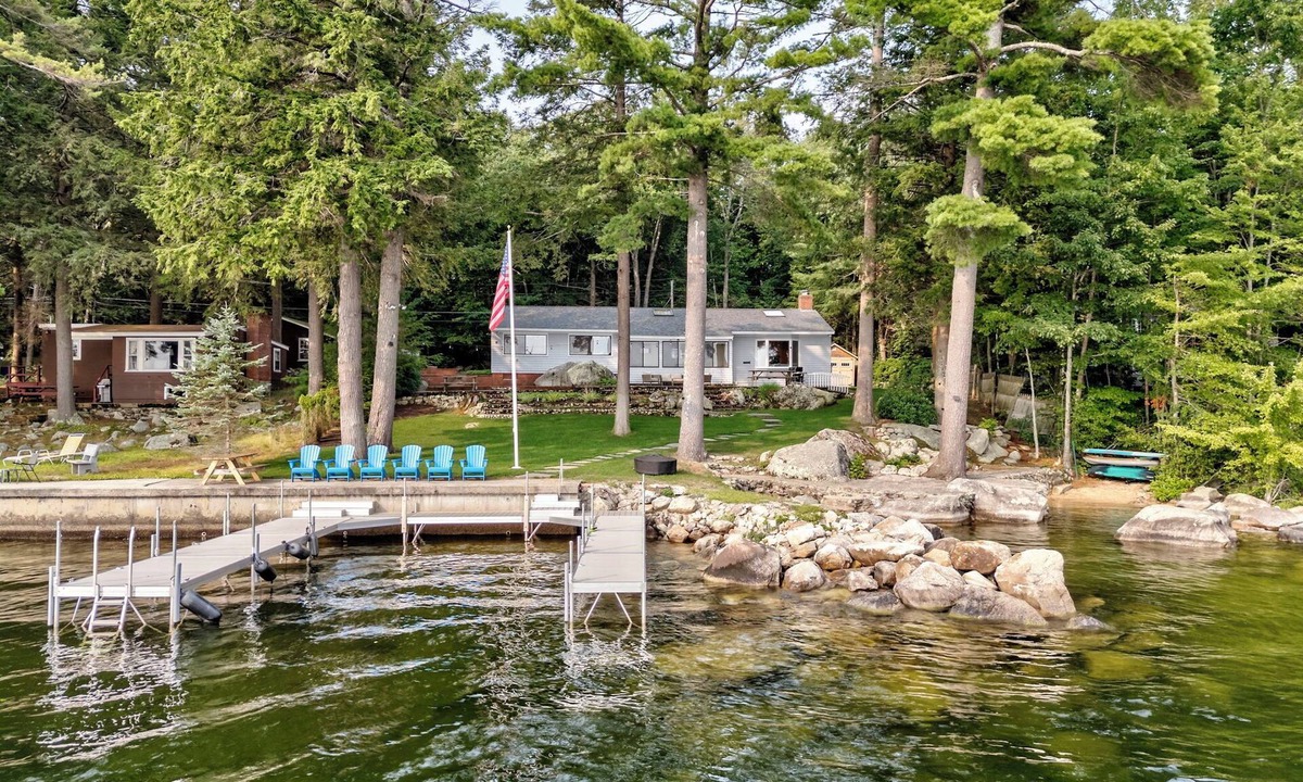South Casco House | Direct on Sebago Lake Waterfront - Sandy Beach, Dock, Mooring - 3Bed/2Bath +more