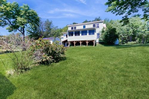 Mac Mahan House | Dog-Friendly, Bay View Home with WiFi & Laundry - Close to Baxter State Forest