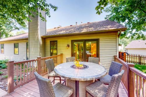 Fort Wayne House | Dog-Friendly Yard! Family Retreat in Fort Wayne