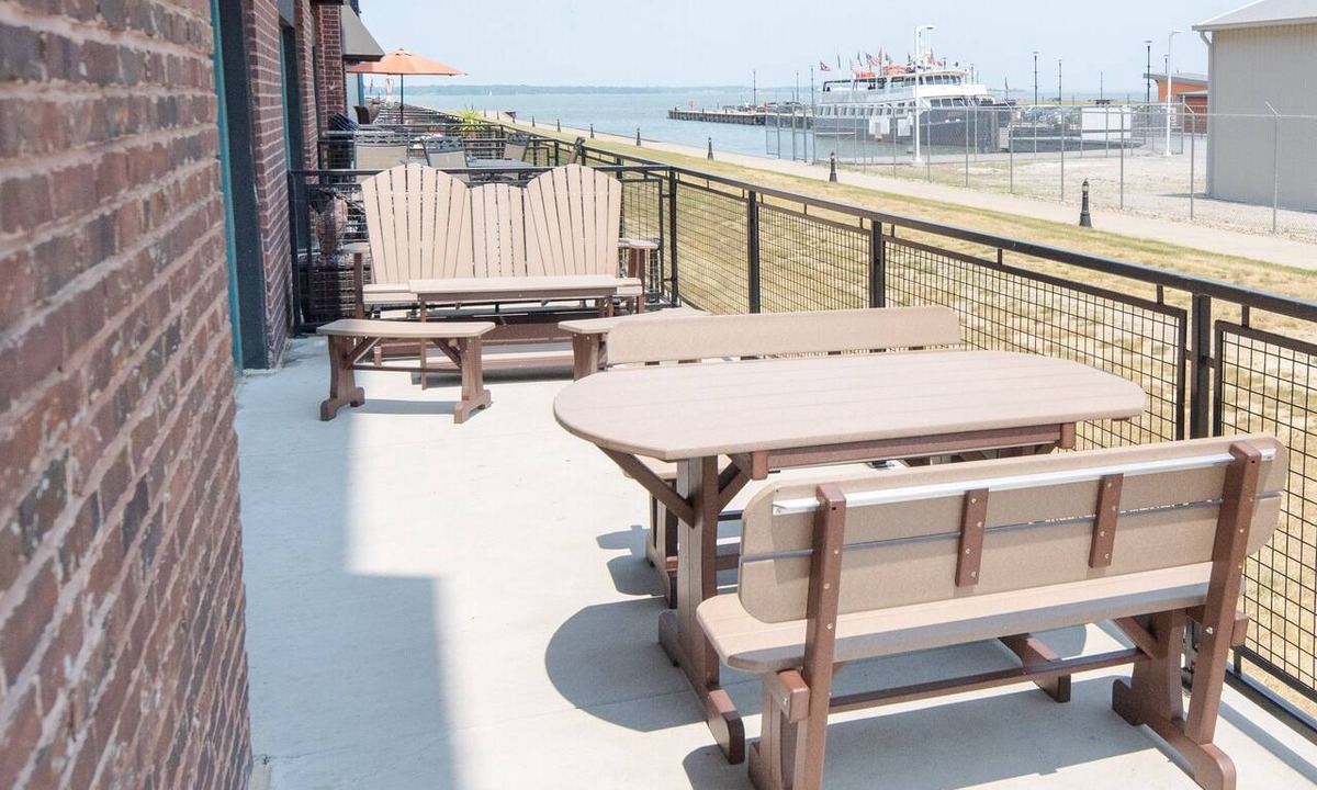 Sandusky Condo | Downtown Sandusky Waterfront Chesapeake Condo-Cedar Point