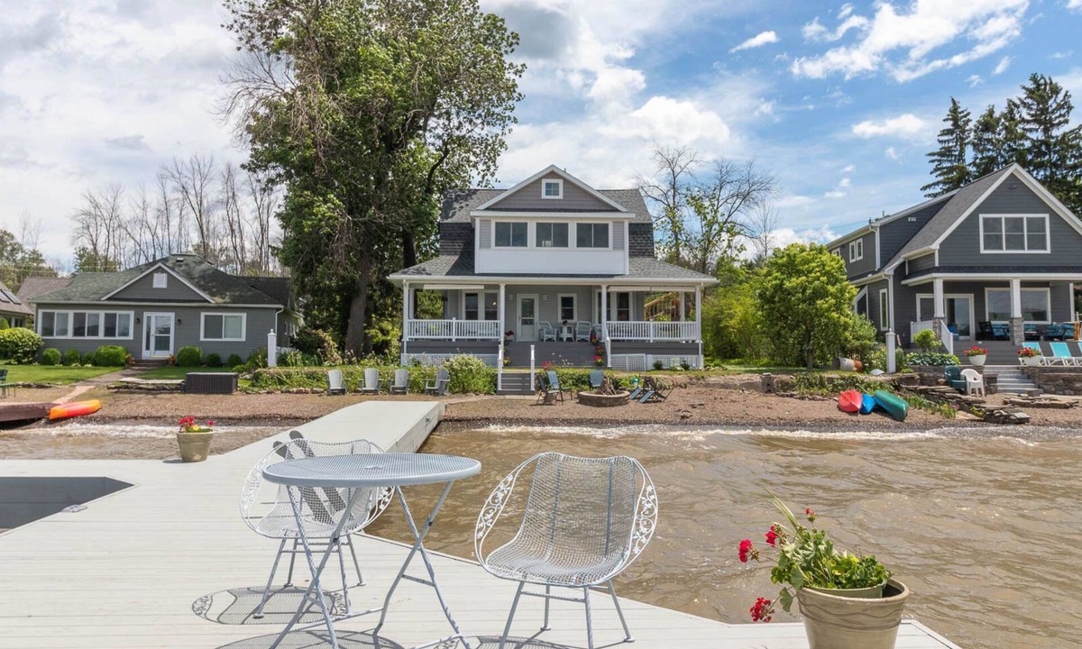 Hammondsport Cottage | Dozens of Cousins Compound: Keuka Lake Family Reunions!