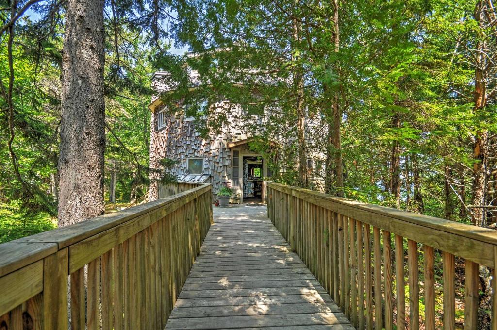 Prospect Harbor House | 'Dragonwood Castle' on Waterfront w/Stunning View