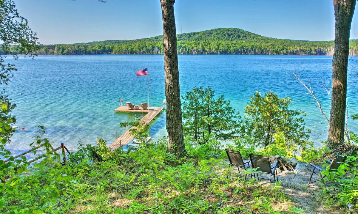 Boyne Falls Cabin | Dreamy Cabin Steps to Thumb Lake: Swim & Fish