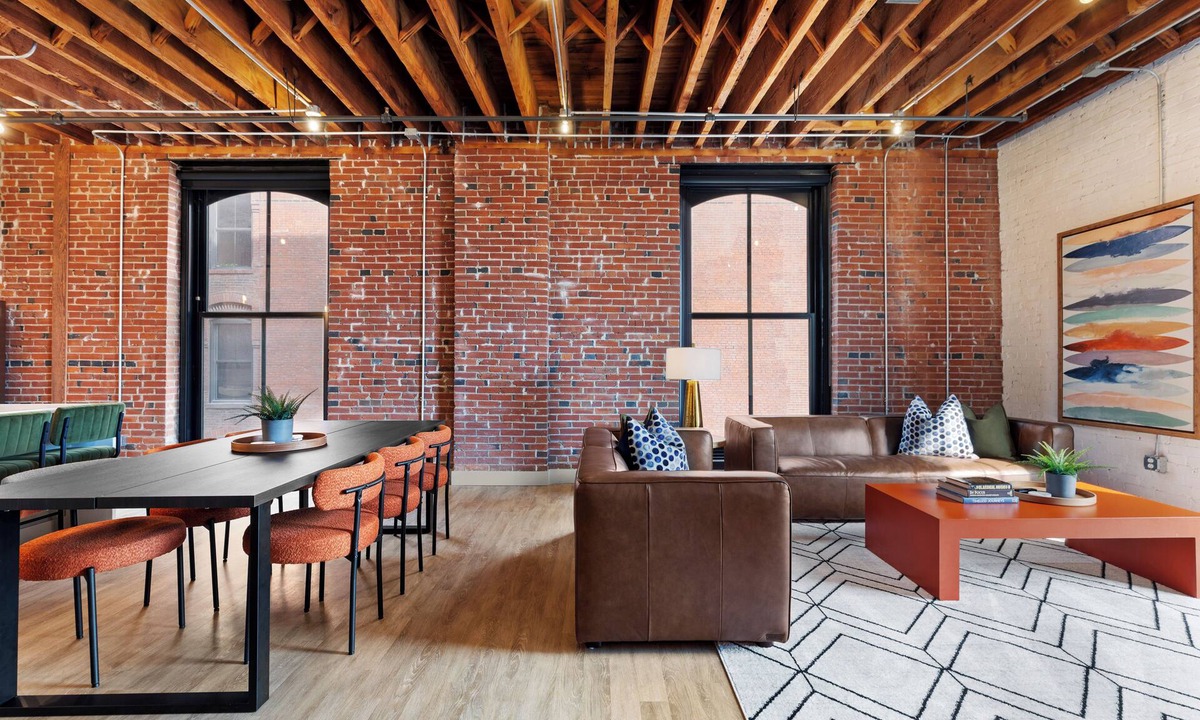 Downtown St. Louis Apartment | DWTN Riverfront Loft W/D Gated Parking