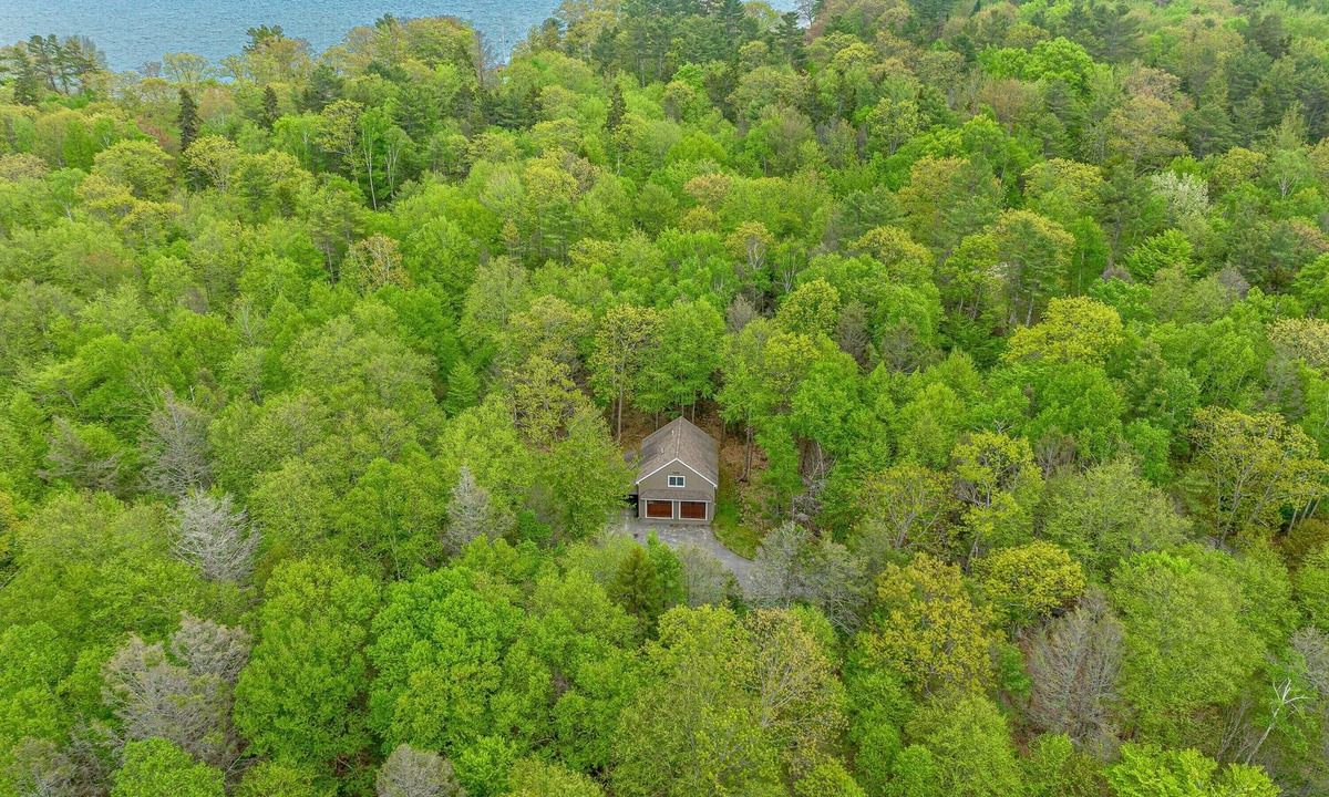 Mid-Coast and Islands House | Eagles Nest Preserve Cottage