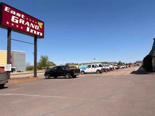 East Grand Forks Hotel | East Grand Inn Grand Forks ND I 29