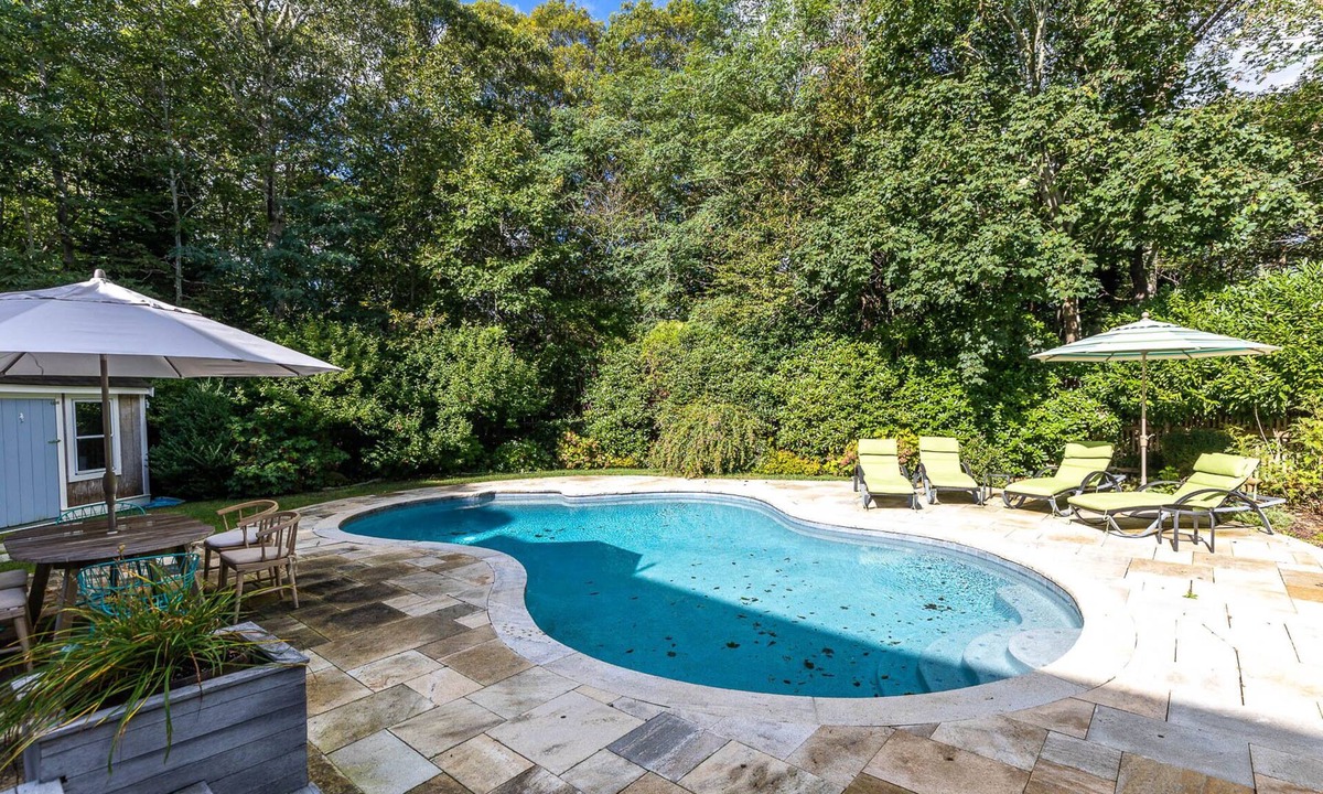 East Orleans House | East Orleans Colonial Style Home With Your Own Private Pool