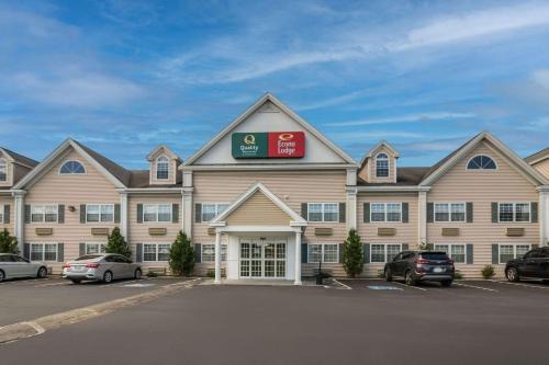 Danville Cabin | Econo Lodge Auburn I-95