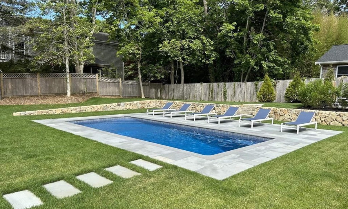 Edgartown House | Edgartown Village Home w/Pool. 4bdrm/3.5bth