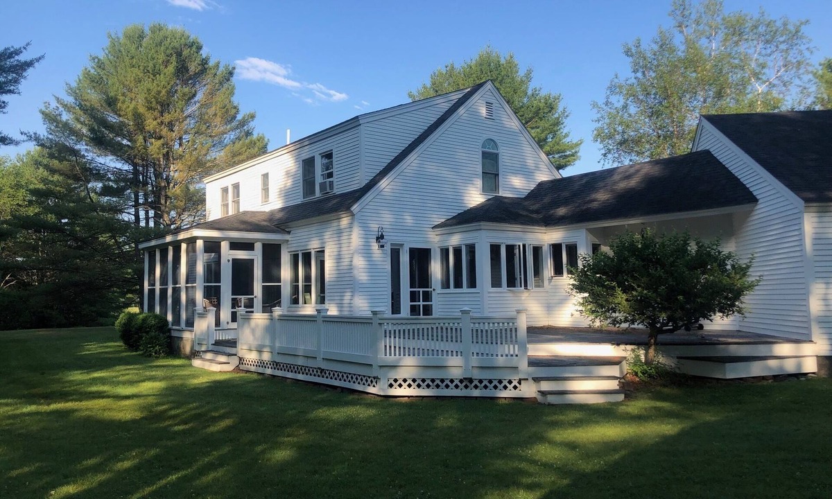 Yarmouth House | Elegant Country Cape on 5 secluded acres