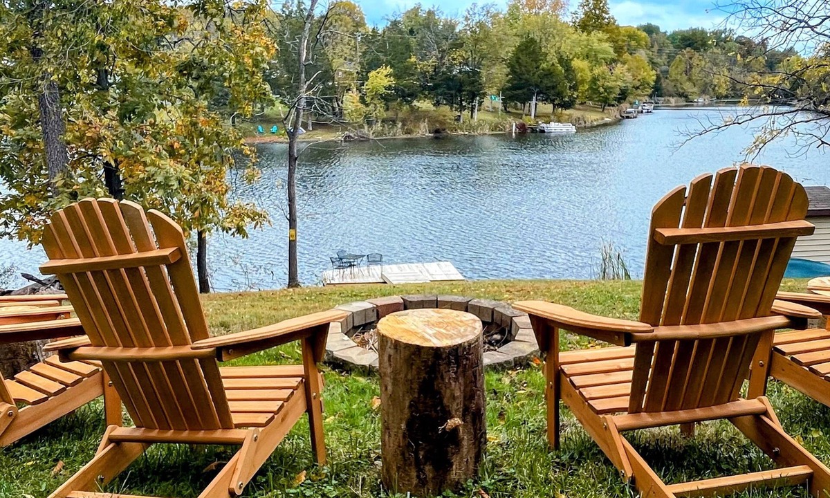 Chaplin Cabin | Elegant Lake Cabin on the Bourbon Trail; Hot Tub, Kayaks