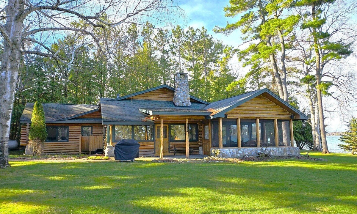 Rapid City House | ELK LAKE LOG HOME Great Family Vacation spot