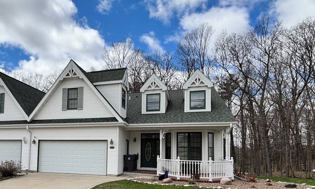 Elkhart Lake House | Elkhart Lake Fun in the Sun