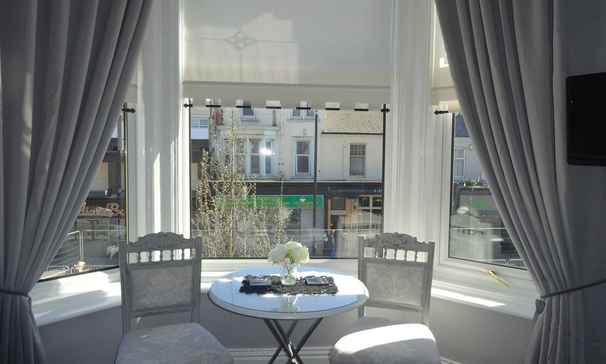 South Shields House | Elmswood Guest House