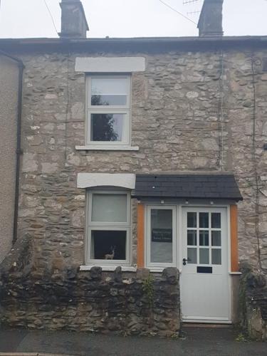 Ingleton House | Emelia Cottage Ingleton