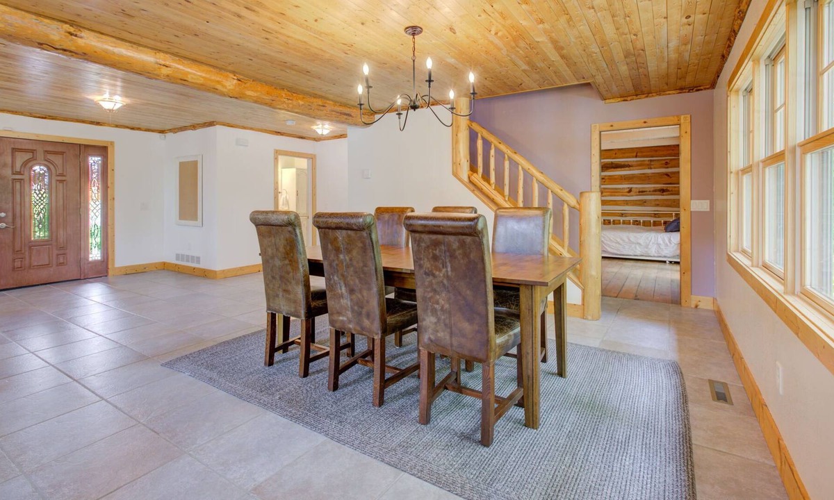 Minnesota Cabin | Escape to Luxury: 77-Acre Riverfront Estate, with Outdoor Activities, Sleeps 18