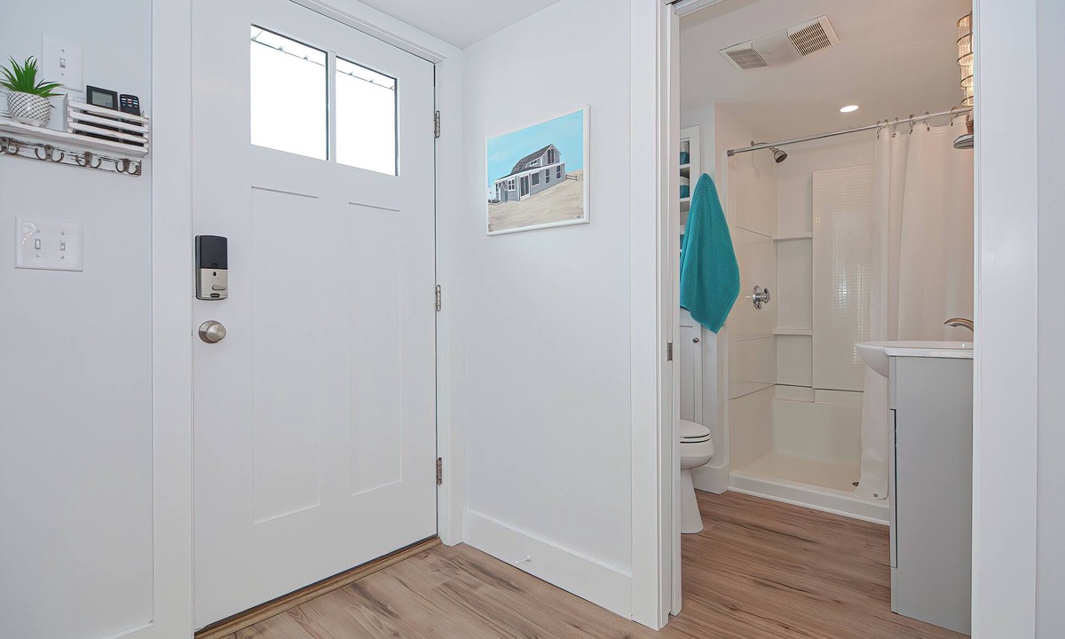 Plymouth House | Escape to the white sands and rolling dunes of White Horse Beach!