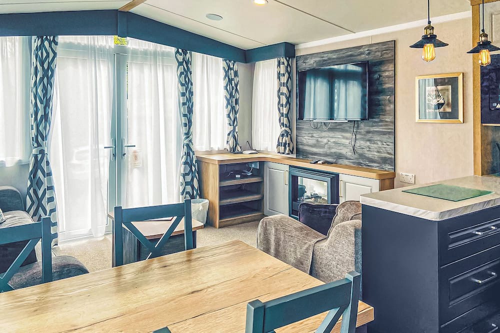 Blackburn House | Excellent caravan with one double and two twin.
