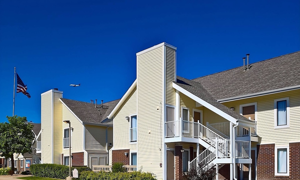 Westlake Hotel | Excellent Part of Ohio to Stay! 3 Relaxing Units, Free Parking