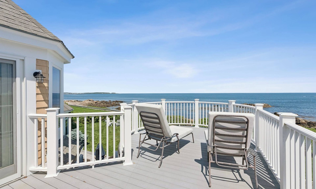 Kennebunkport House | Expansive oceanfront 4+bdr home in KPT, pet friendly, breathtaking sunrise view!
