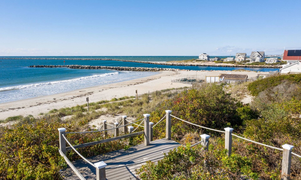 Jerusalem House | Experience Paradise! Stunning Beachfront Home, Your Ultimate Coastal Retreat!