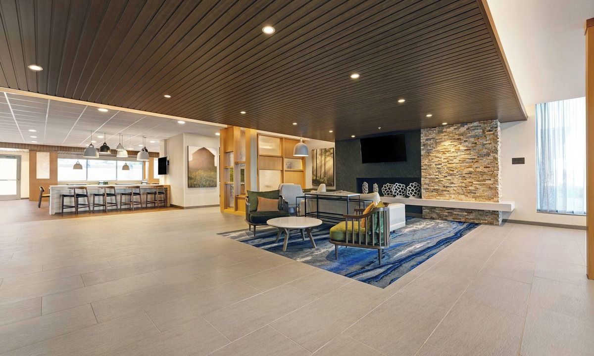 Brookfield Hotel | Fairfield Inn & Suites by Marriott Milwaukee Brookfield
