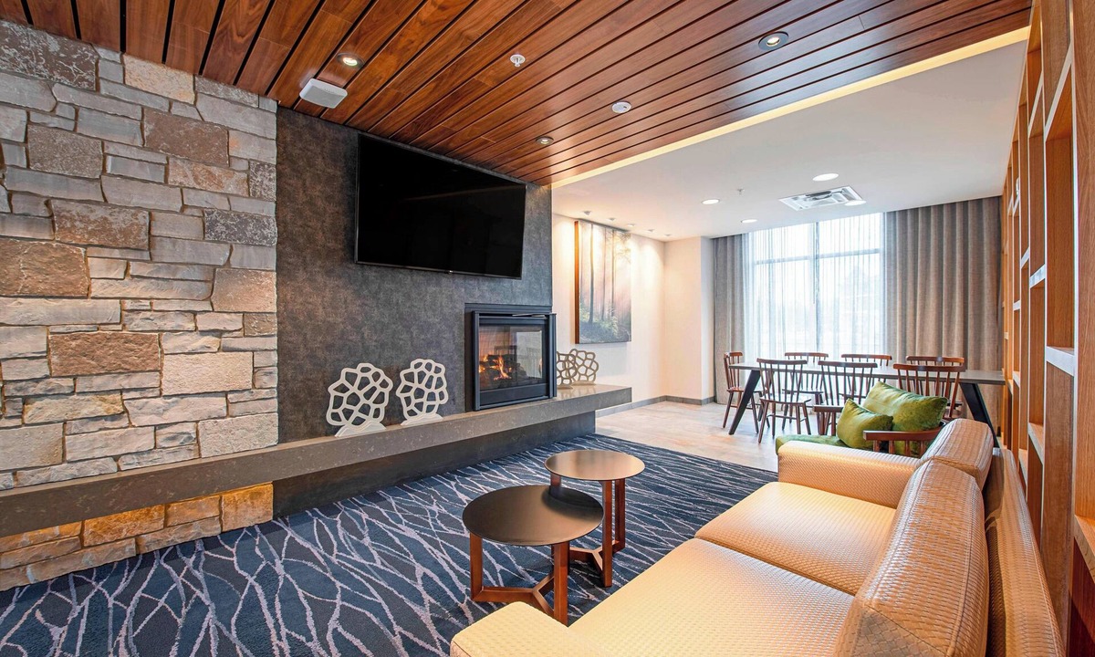 Park Point Hotel | Fairfield Inn & Suites by Marriott Duluth Waterfront
