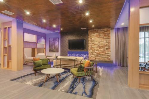 Shawnee Hotel | Fairfield Inn & Suites by Marriott Kansas City Shawnee