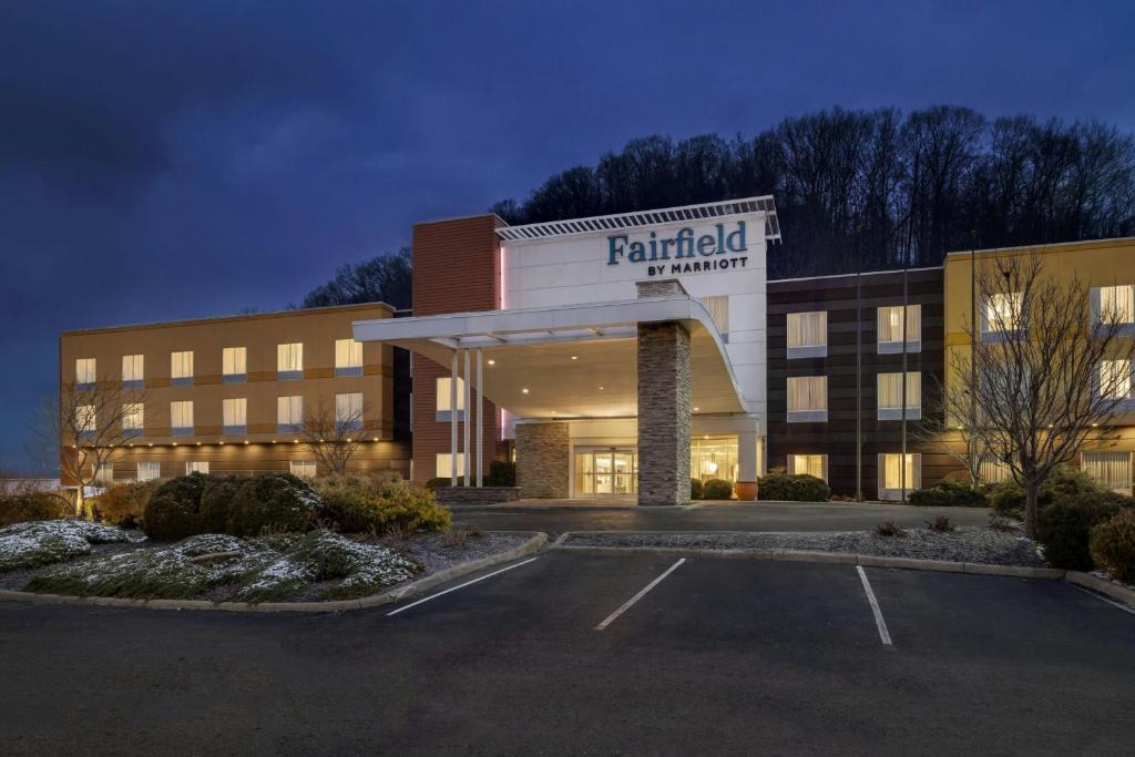 Athens Hotel | Fairfield Inn & Suites by Marriott Athens