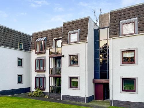 Gleneagles Apartment | Fairview