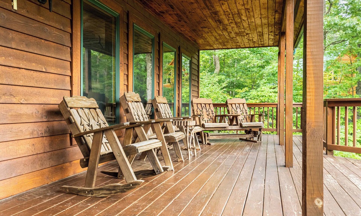 McHenry Cottage | Fairway Breeze by Taylor Made Deep Creek