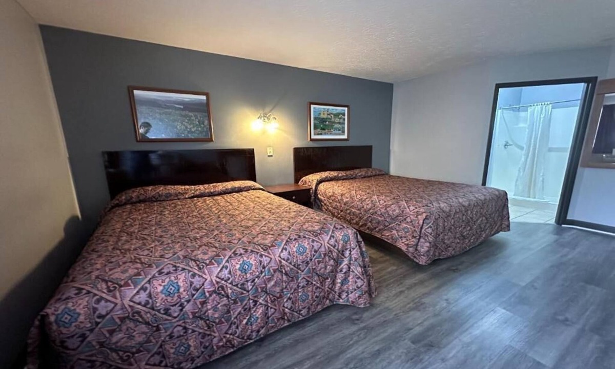 Florence Hotel | Fairway Inn Florence